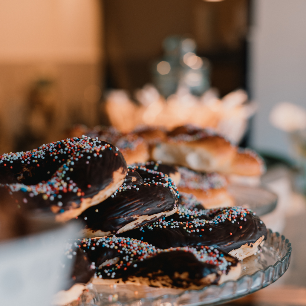 ¿Dónde comprar la mejor Mona de Pascua artesana en Valencia? La guía definitiva